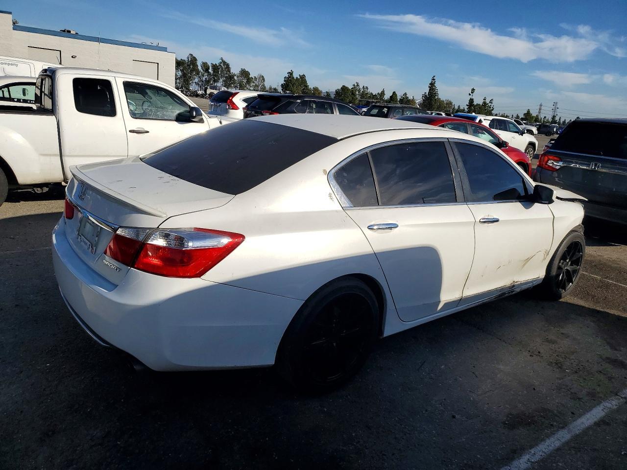 2015 HONDA ACCORD