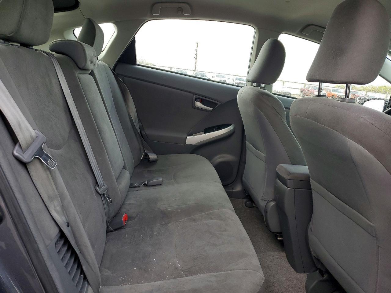 2011 TOYOTA PRIUS
