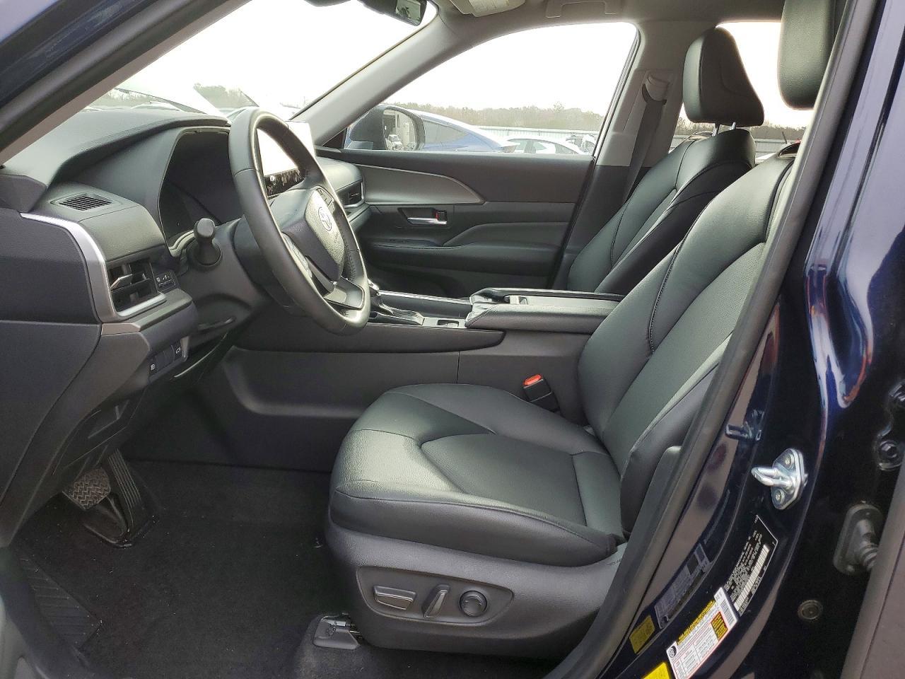 2024 TOYOTA HIGHLANDER
