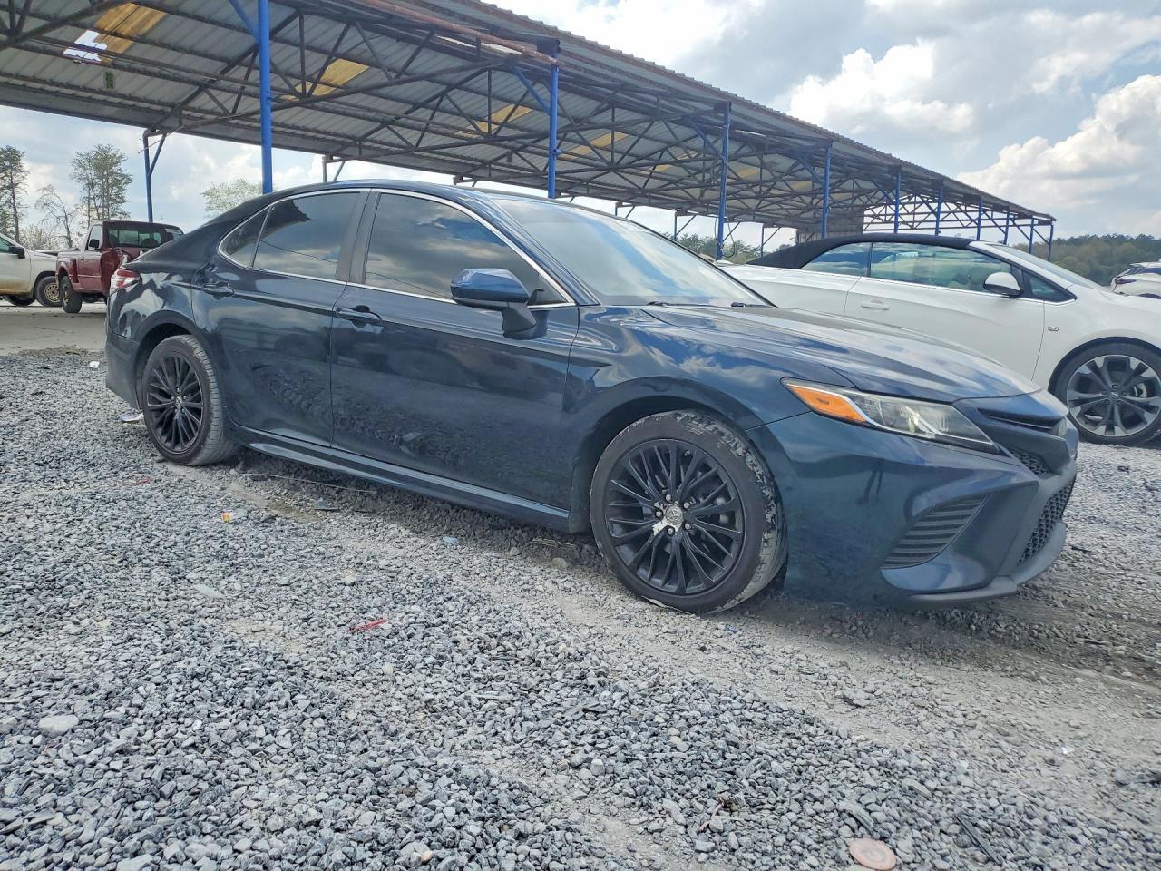 2019 TOYOTA CAMRY