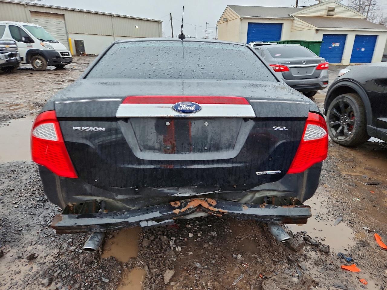 2011 FORD FUSION