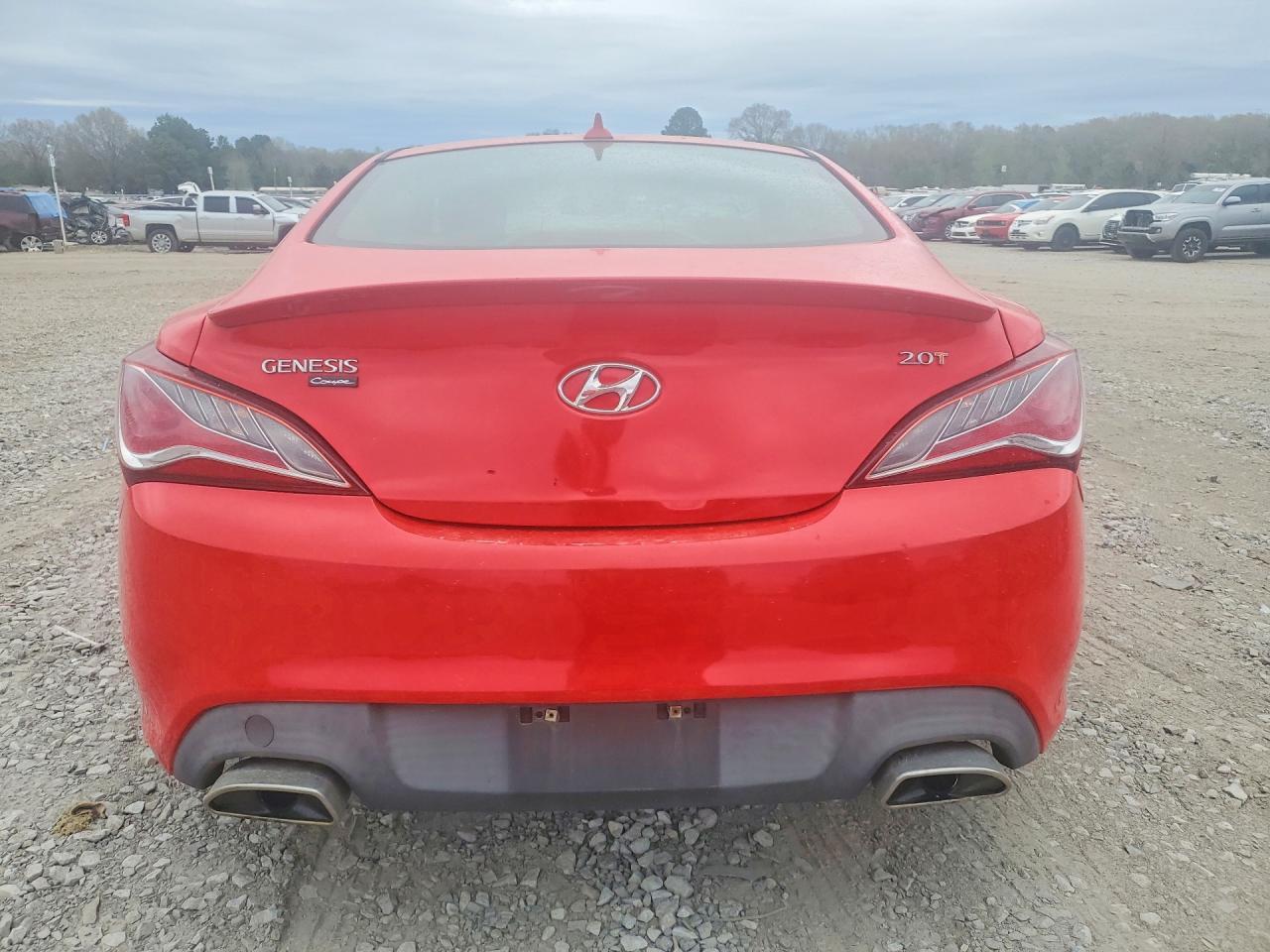 2014 HYUNDAI GENESIS