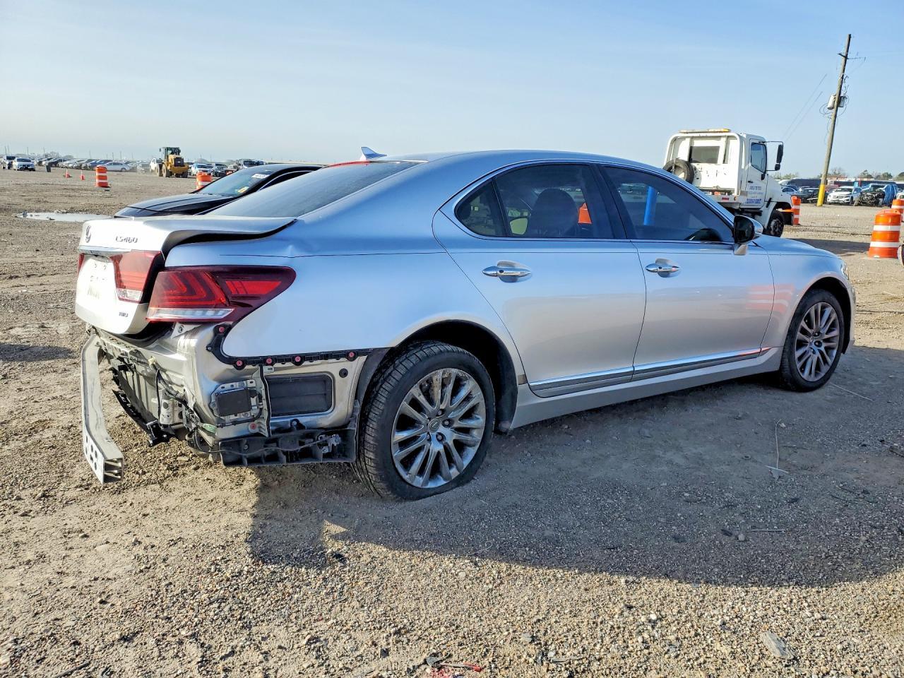 2013 LEXUS LS 460