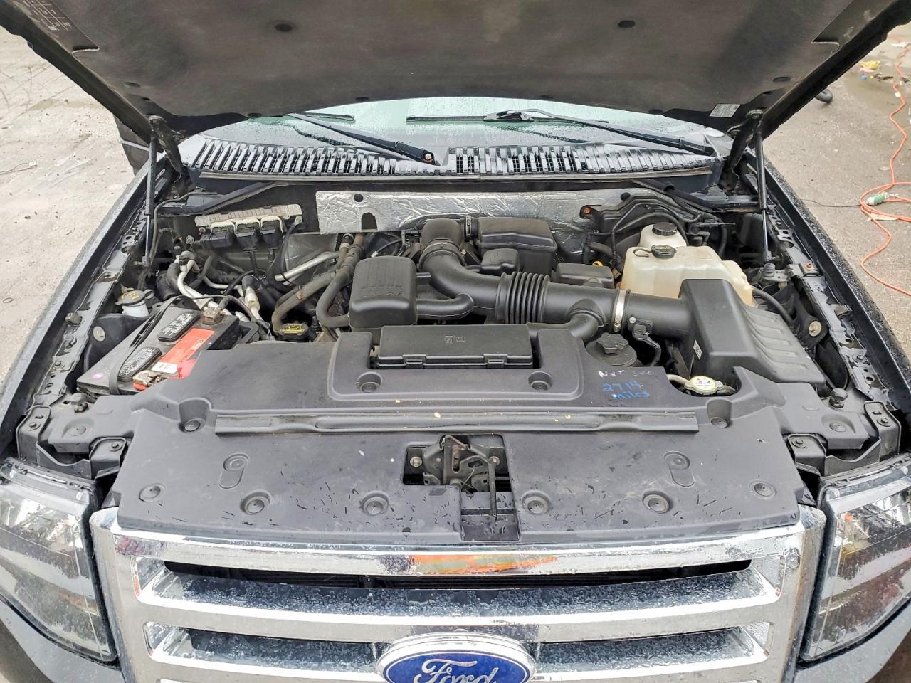 2013 FORD Expedition