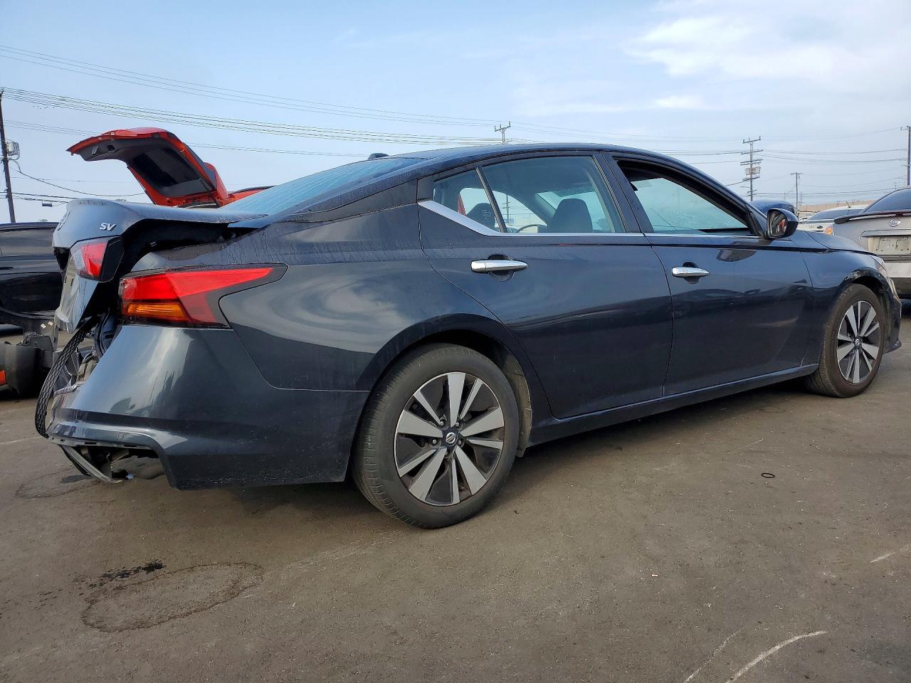 2022 NISSAN ALTIMA
