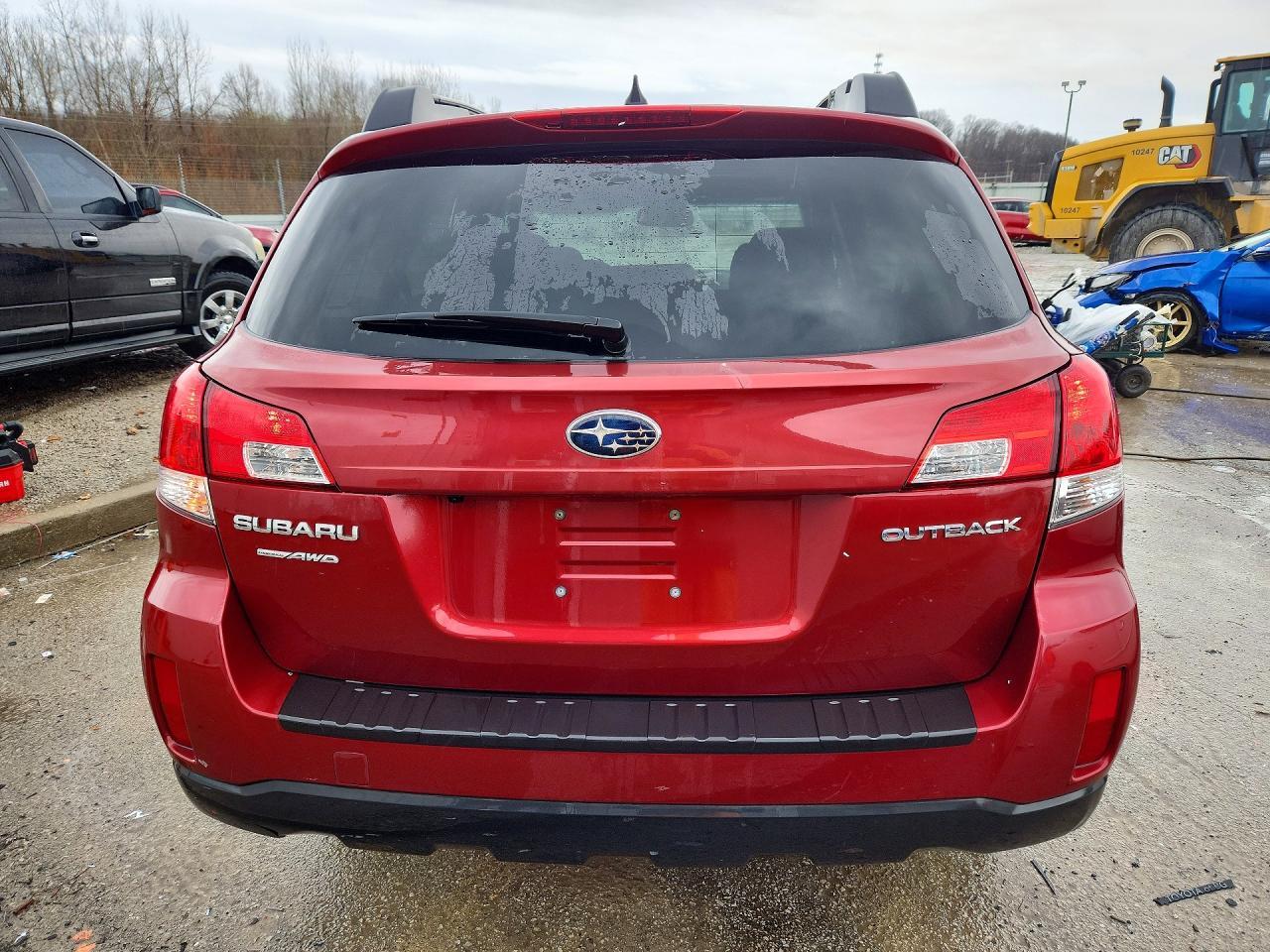 2014 SUBARU Outback