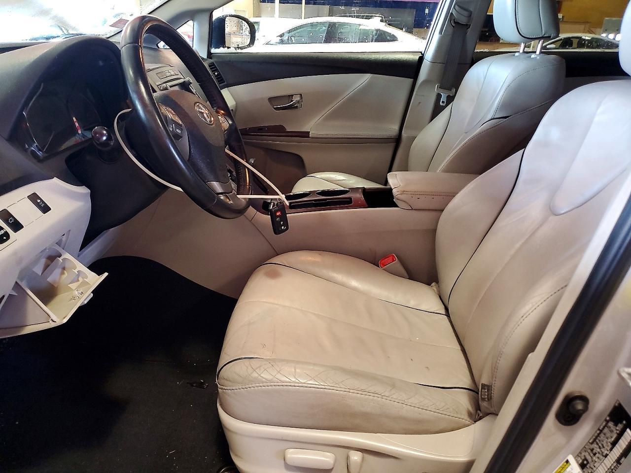 2011 TOYOTA VENZA