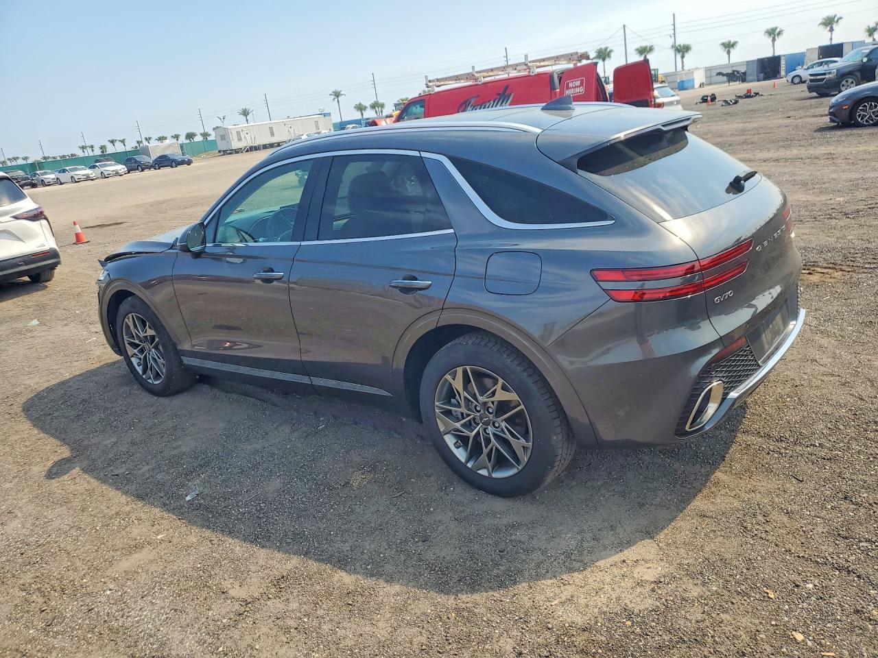 2024 GENESIS GV70