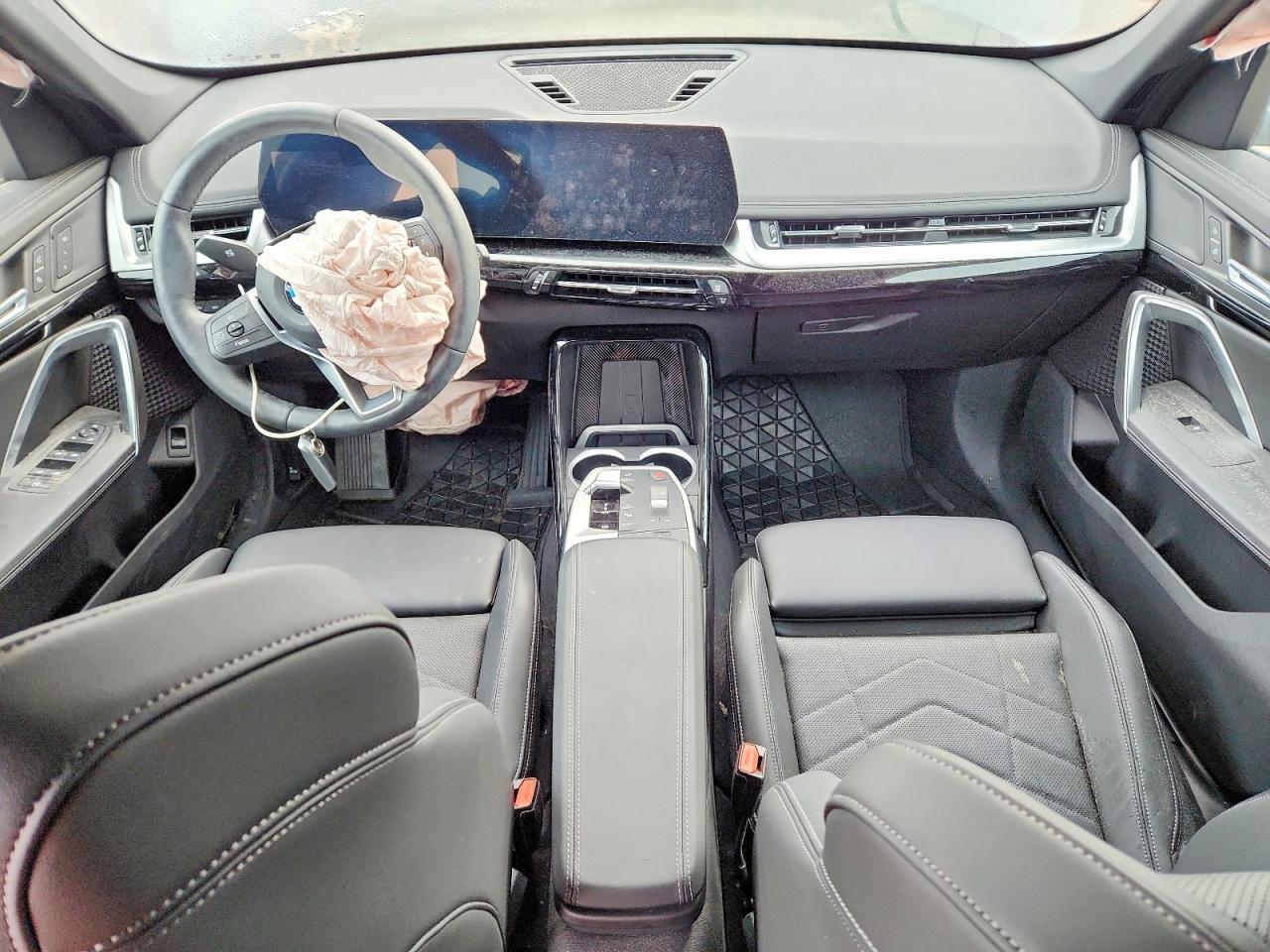 2024 BMW X1