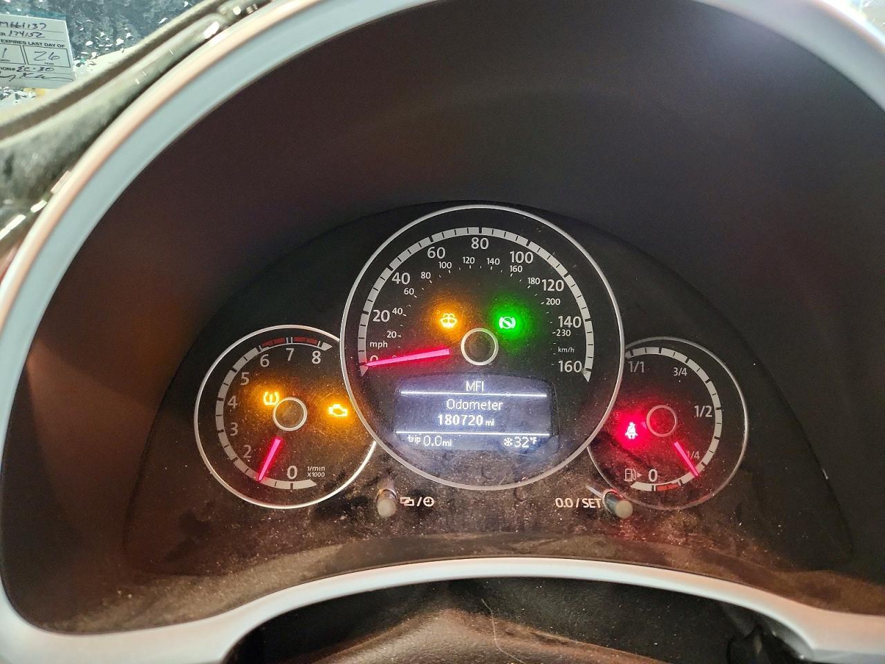 2013 VOLKSWAGEN Beetle