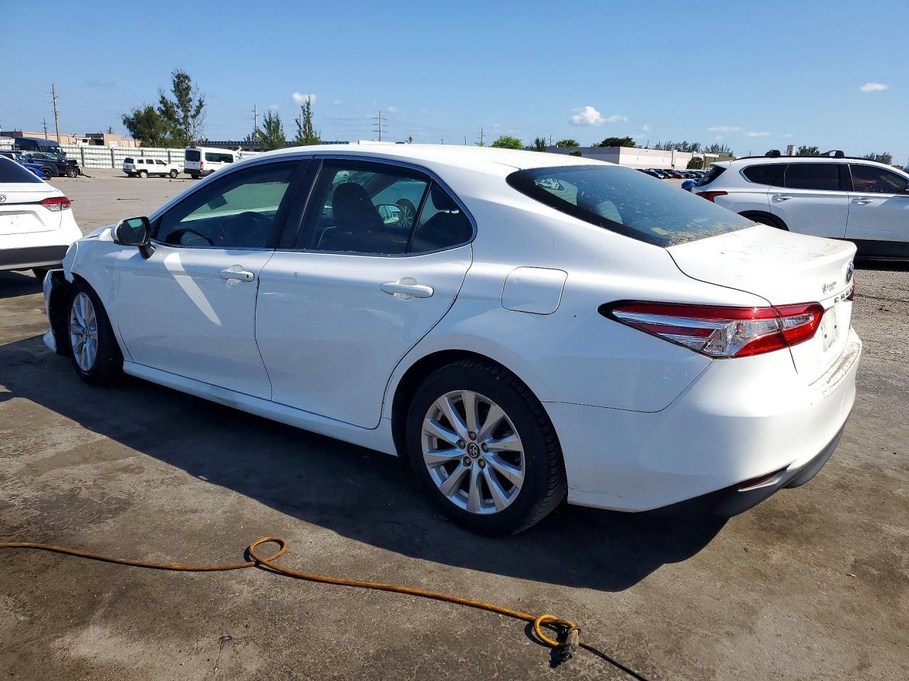 2018 TOYOTA CAMRY
