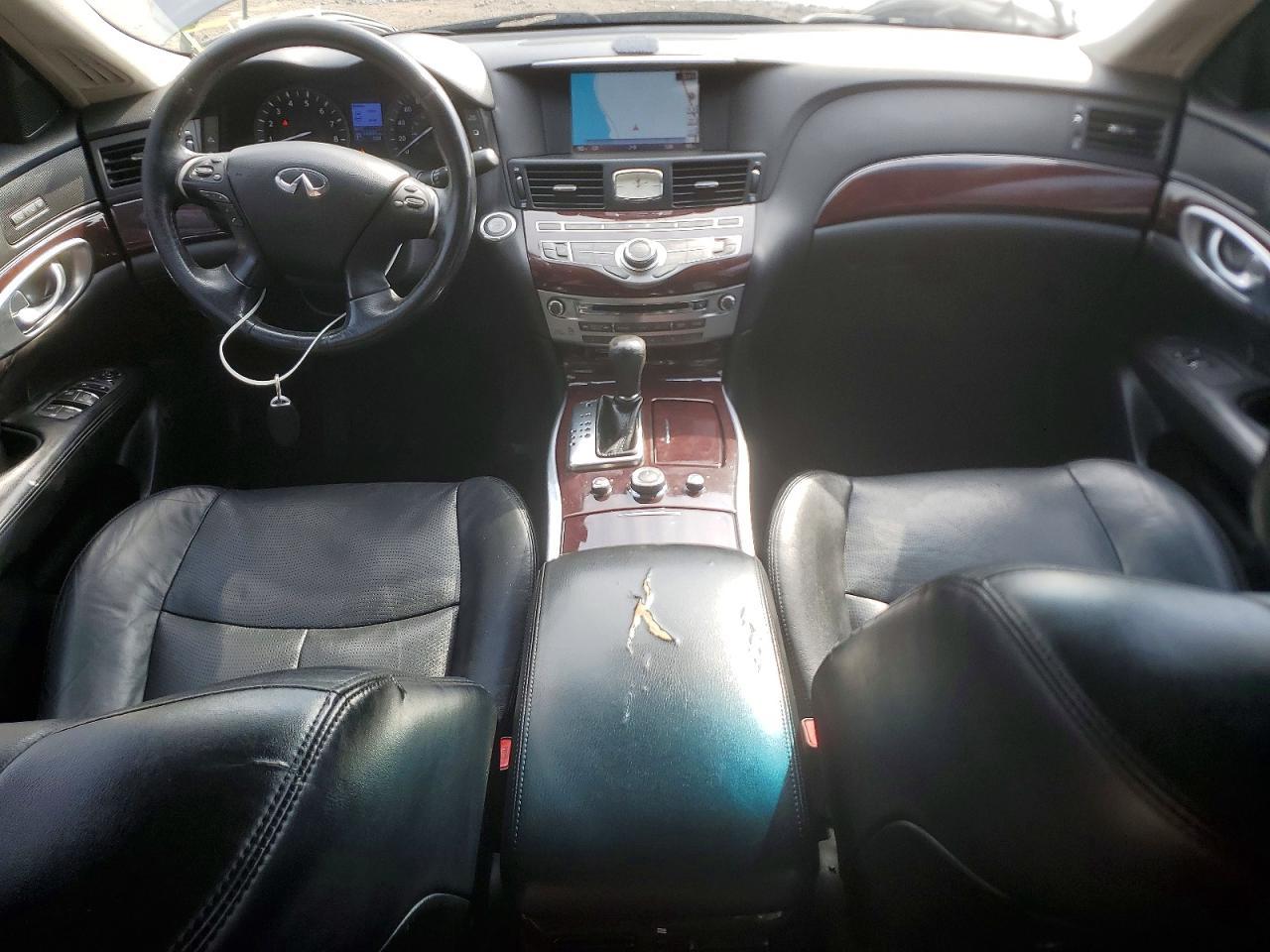 2017 INFINITI Q70