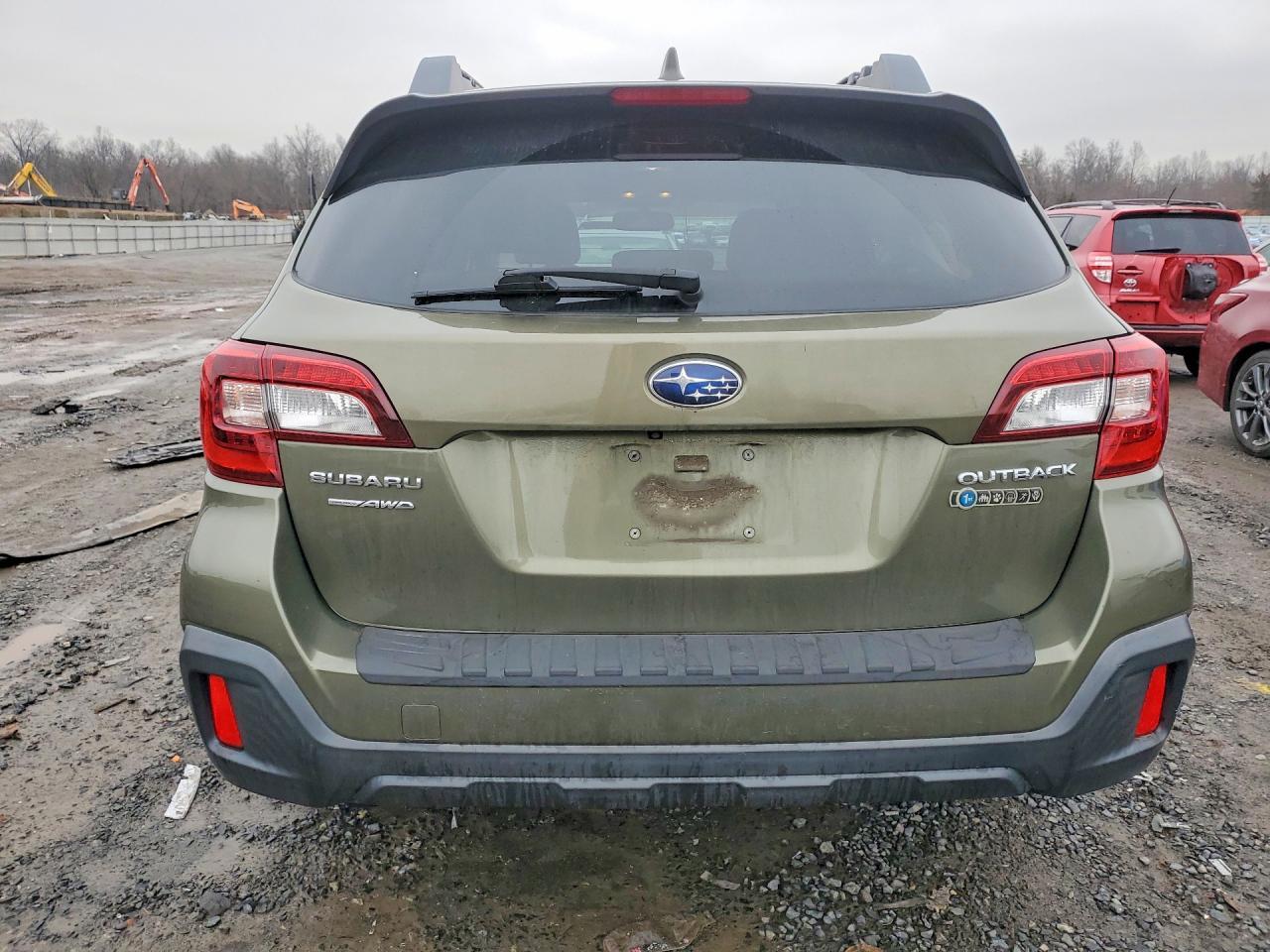2018 SUBARU Outback