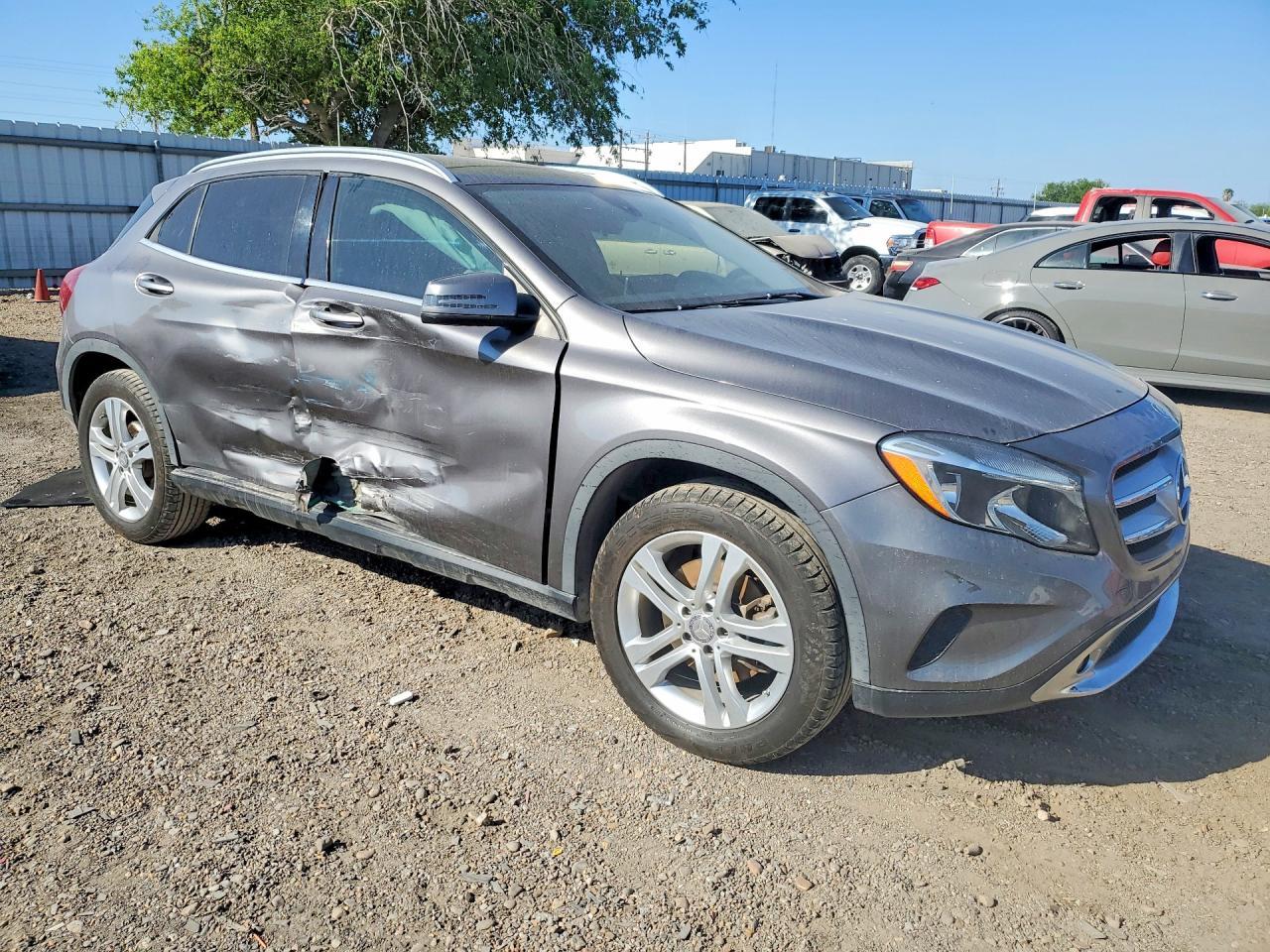 2017 MERCEDES-BENZ GLA-Class