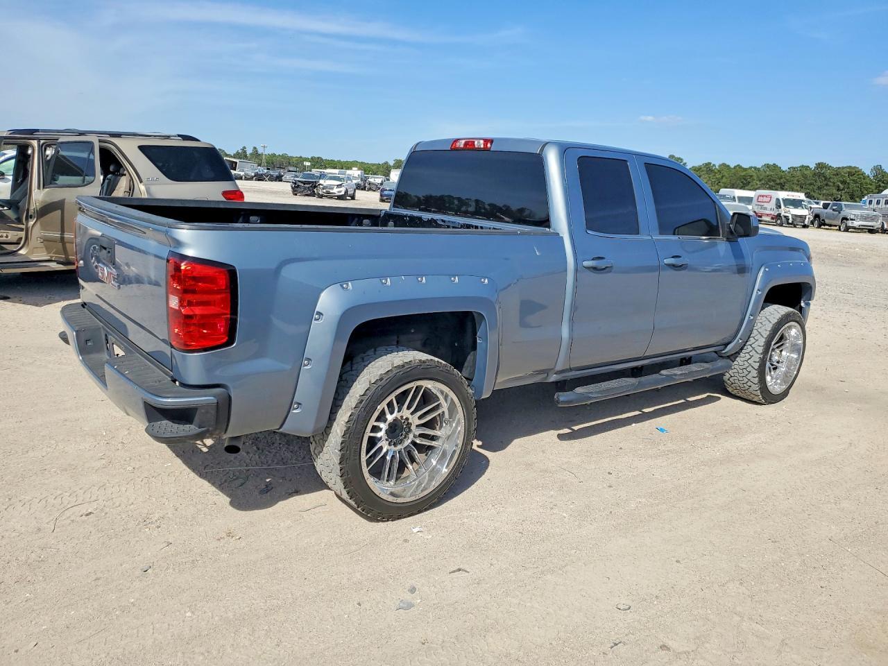 2015 GMC Sierra
