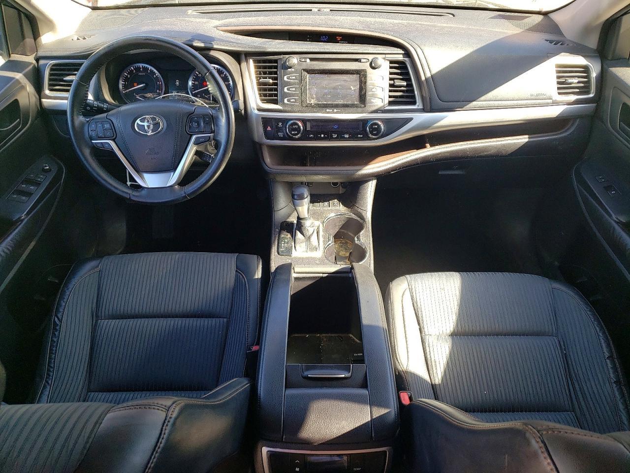 2015 TOYOTA HIGHLANDER