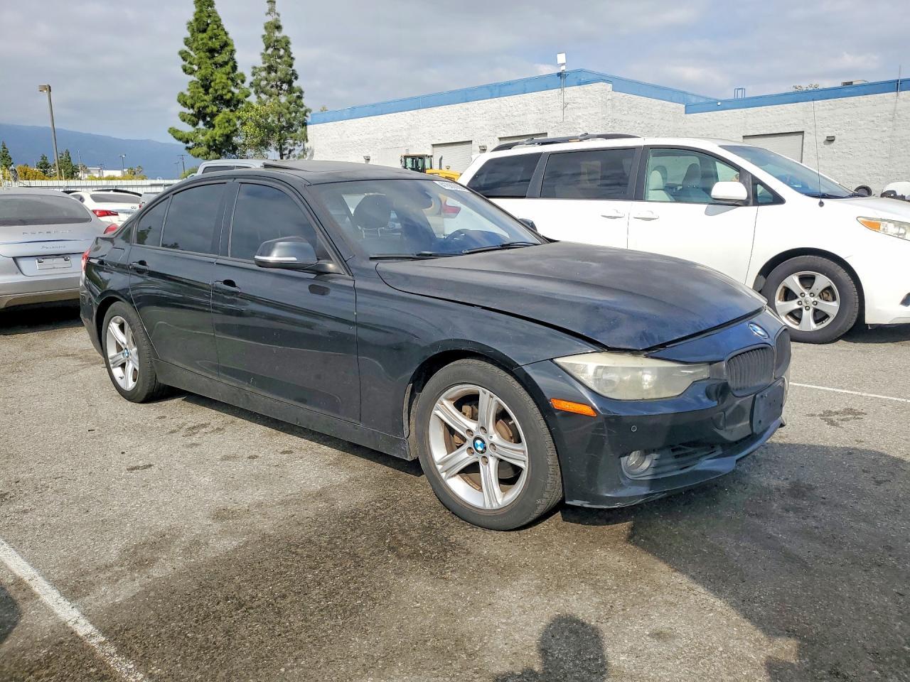 2013 BMW 3 SERIES