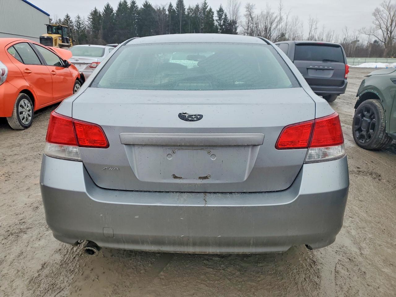 2011 SUBARU Legacy