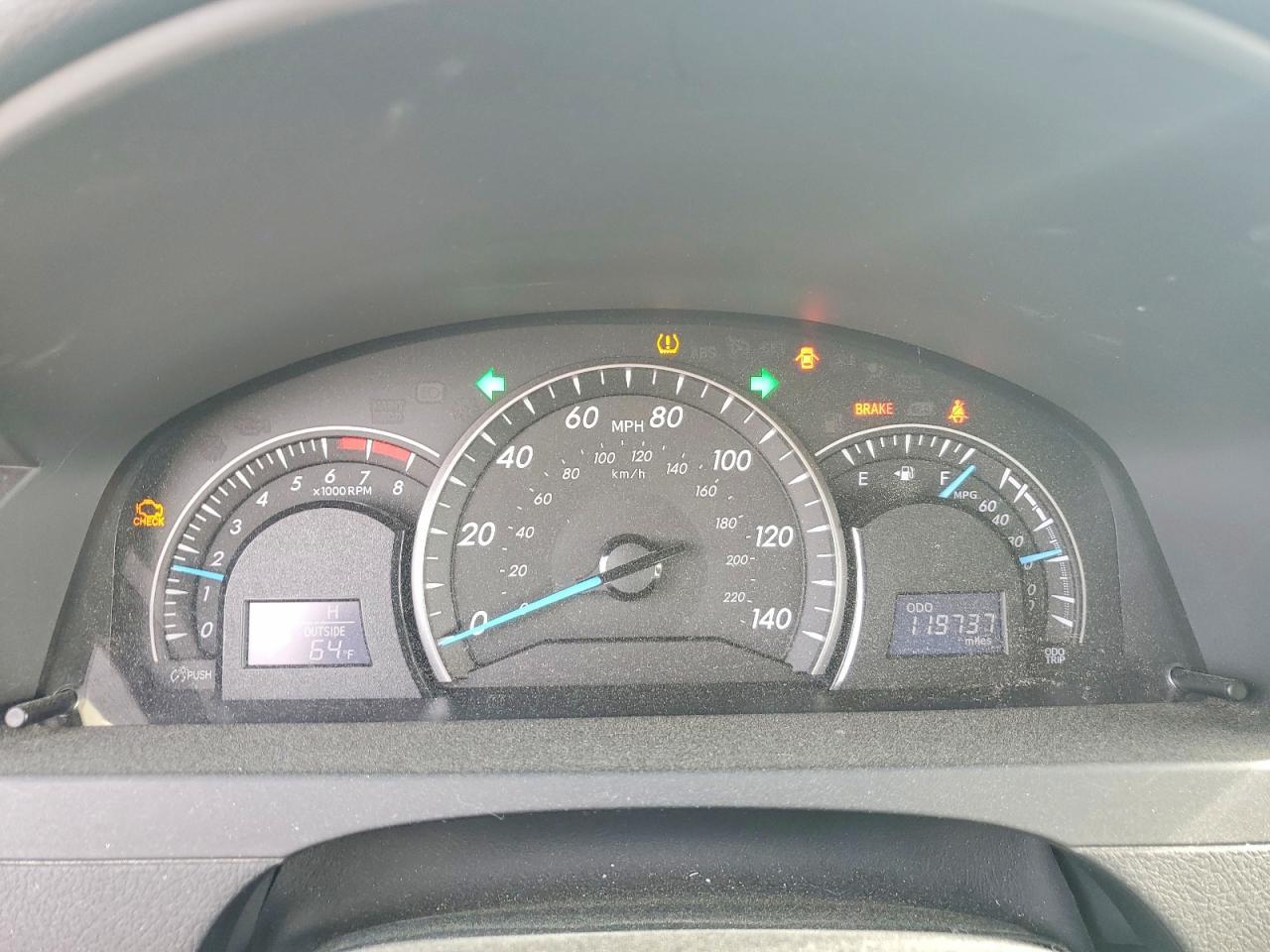 2014 TOYOTA CAMRY