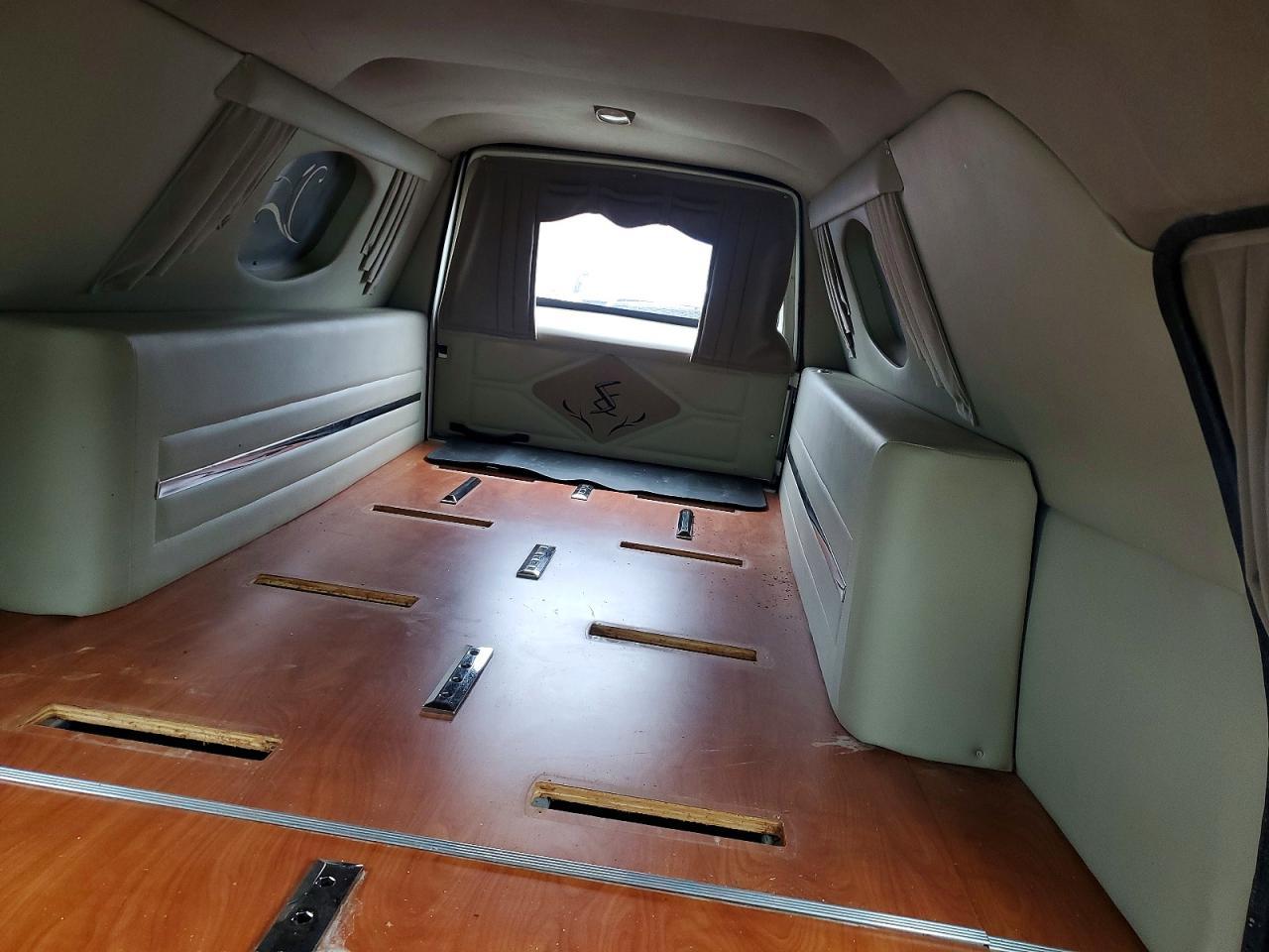 2000 CADILLAC Professional Chassis