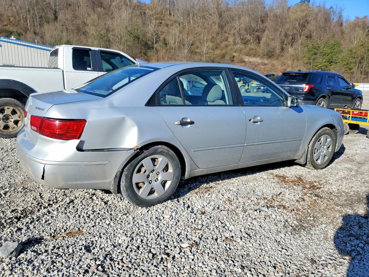 2010 HYUNDAI SONATA