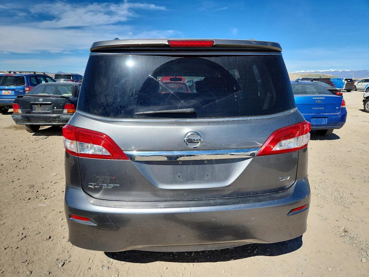 2016 NISSAN Quest