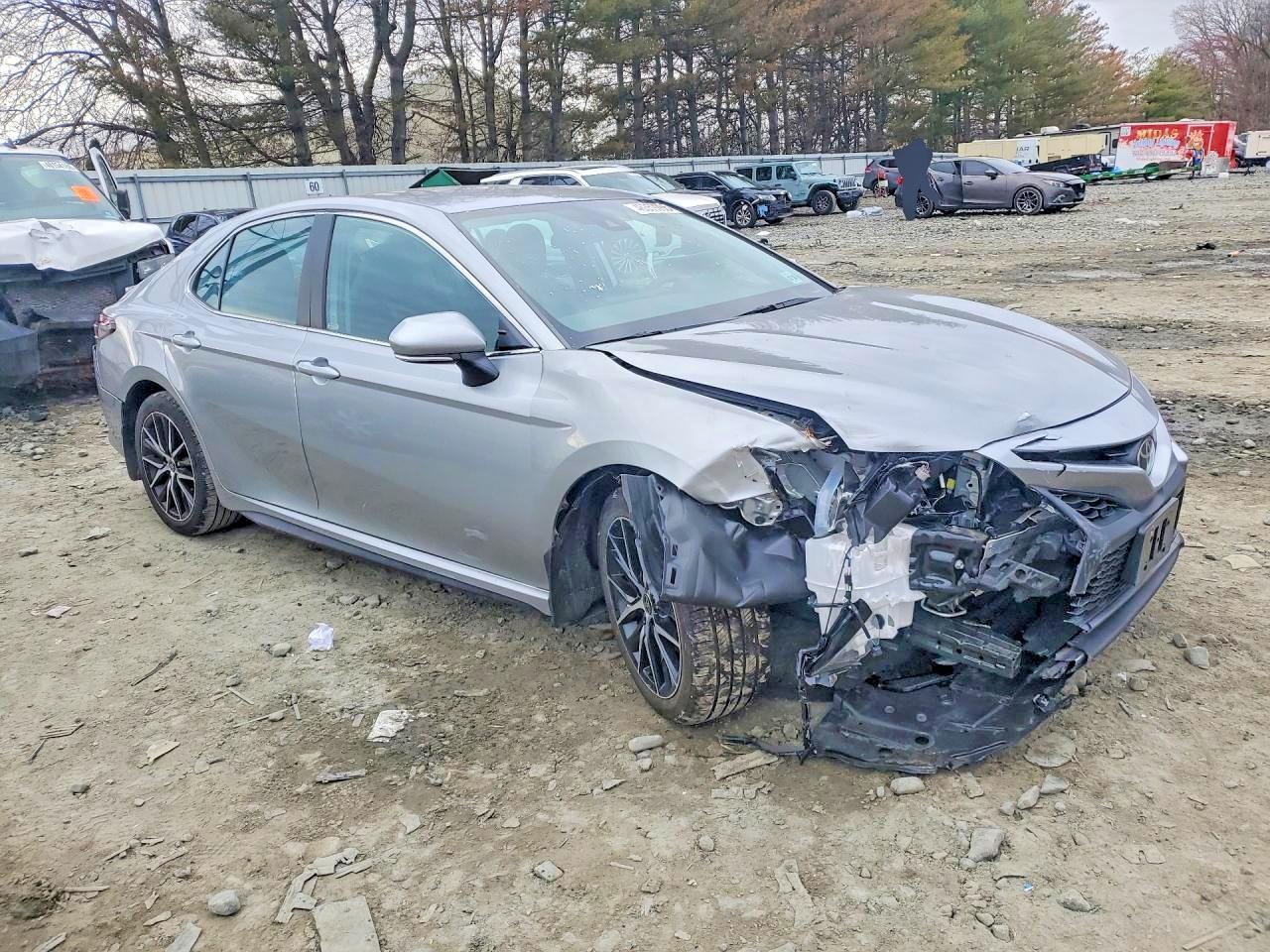 2024 TOYOTA CAMRY