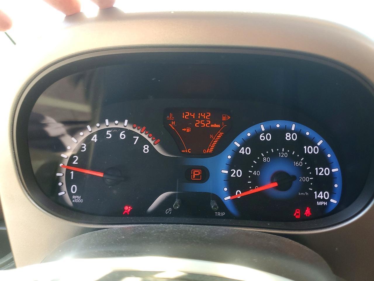 2014 NISSAN CUBE