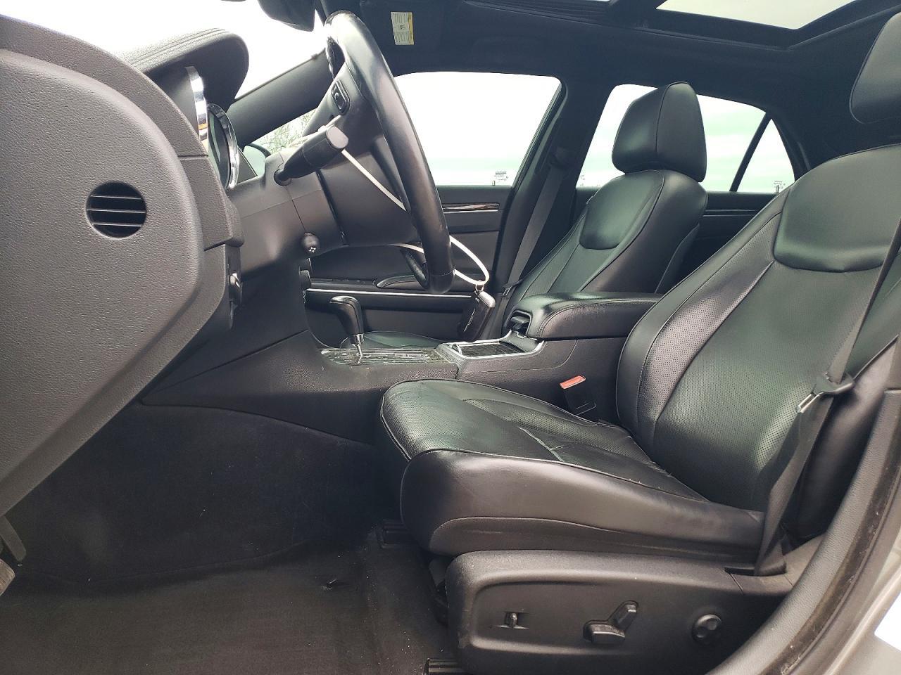 2011 CHRYSLER 300