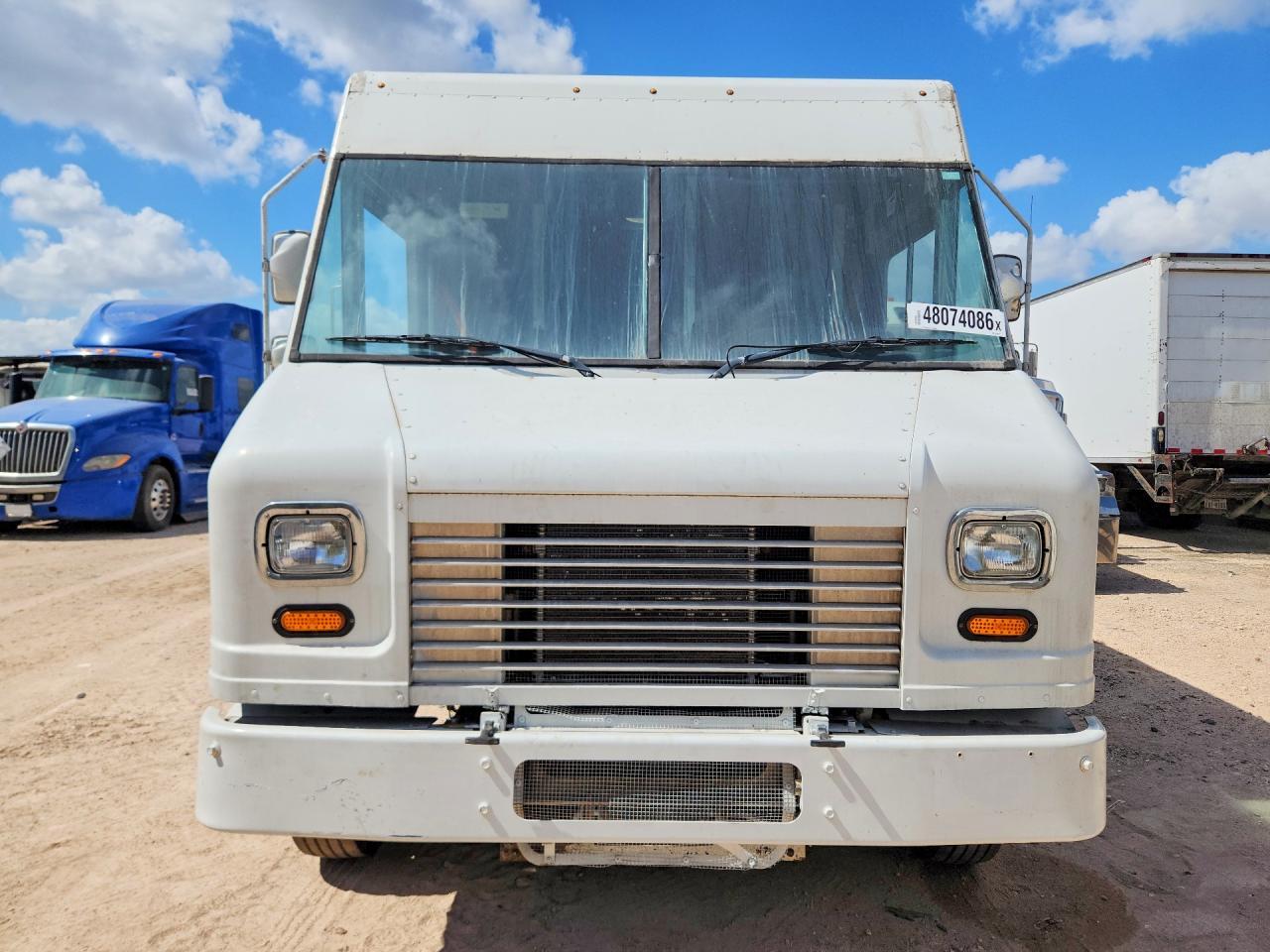 2013 FORD F59