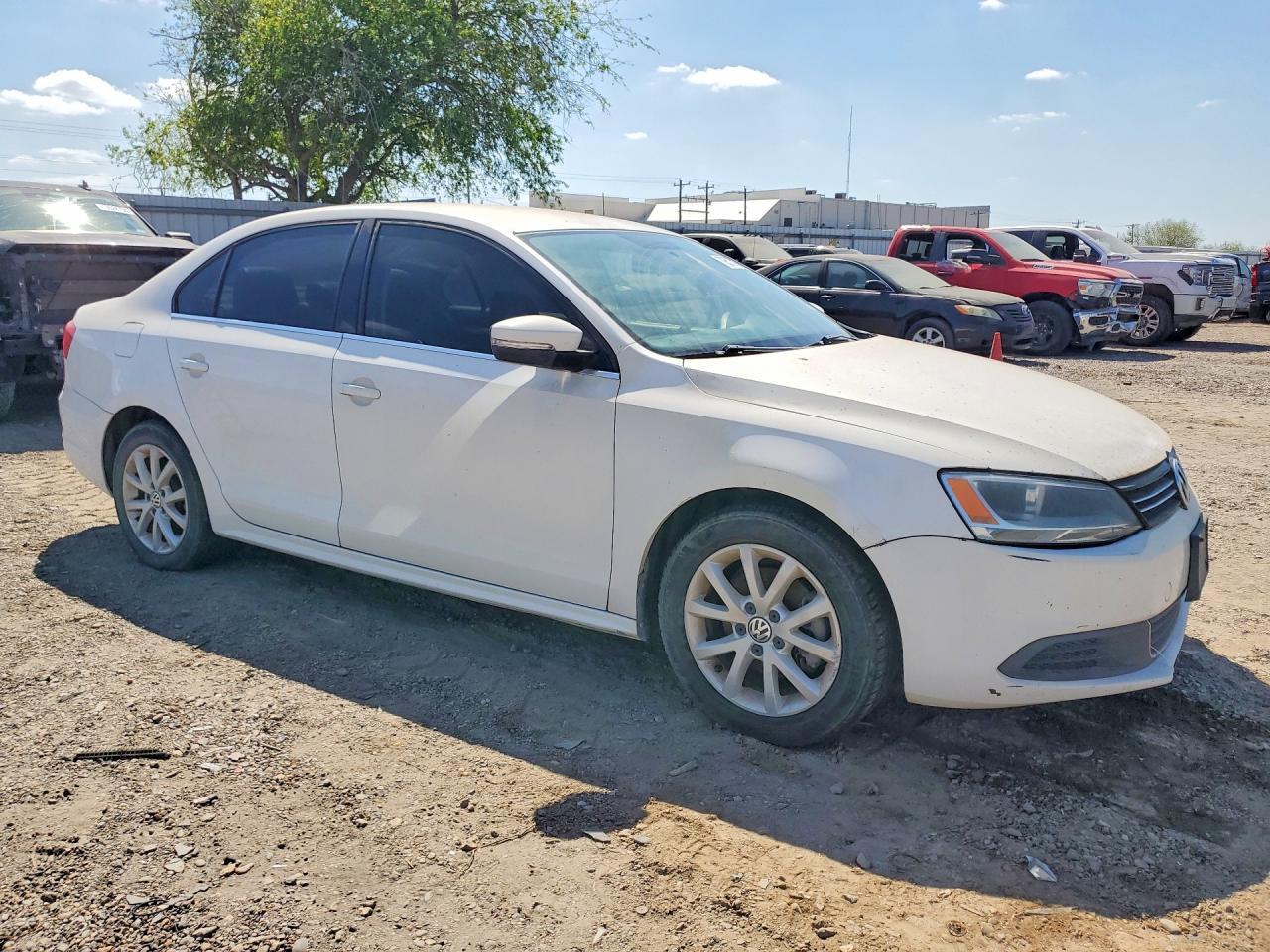 2013 VOLKSWAGEN JETTA