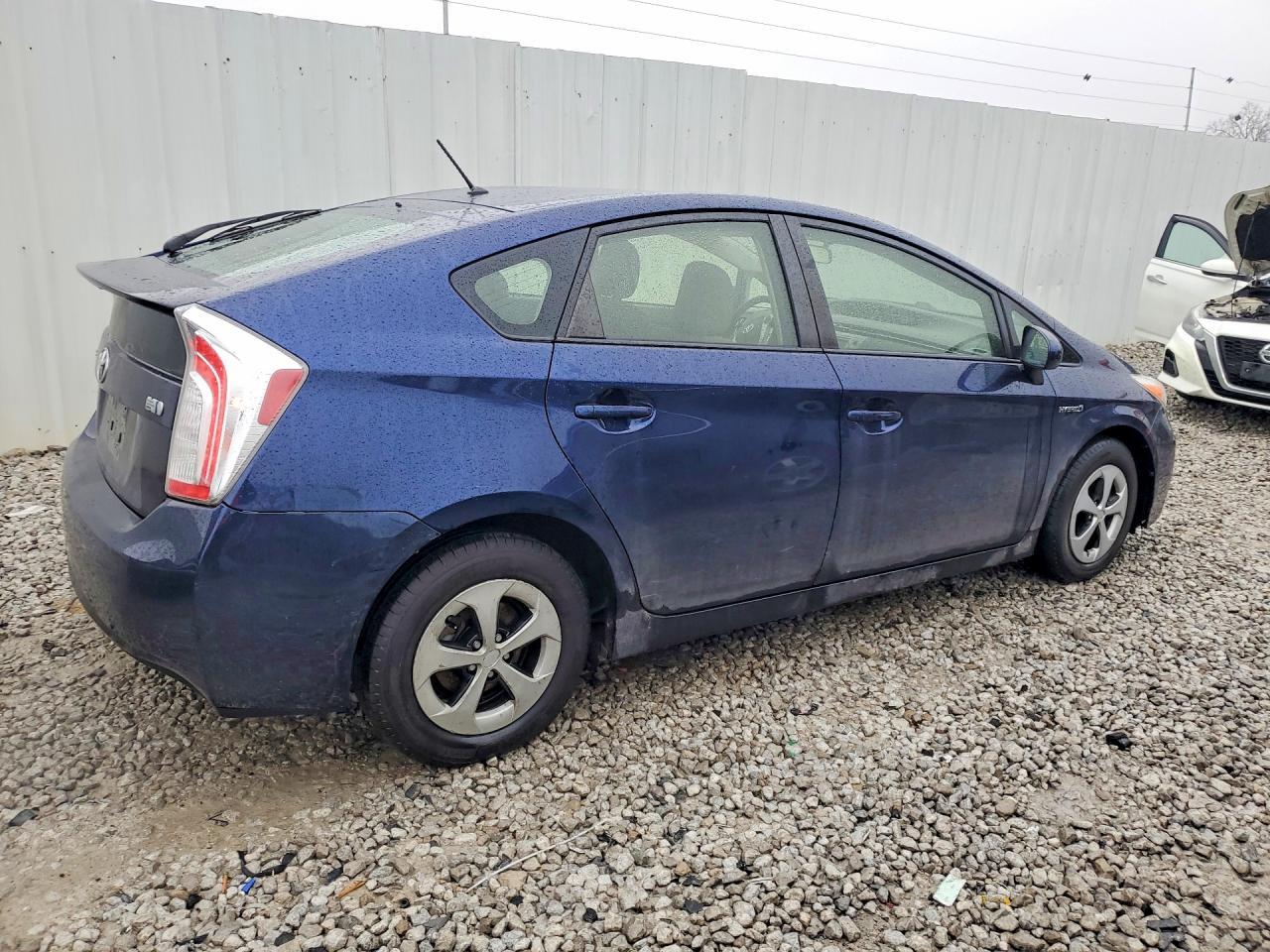 2015 TOYOTA PRIUS
