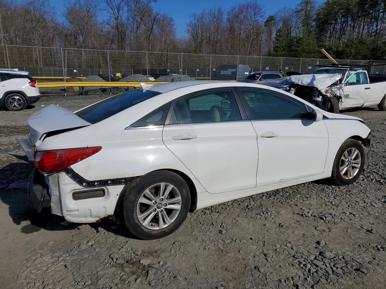 2013 HYUNDAI SONATA