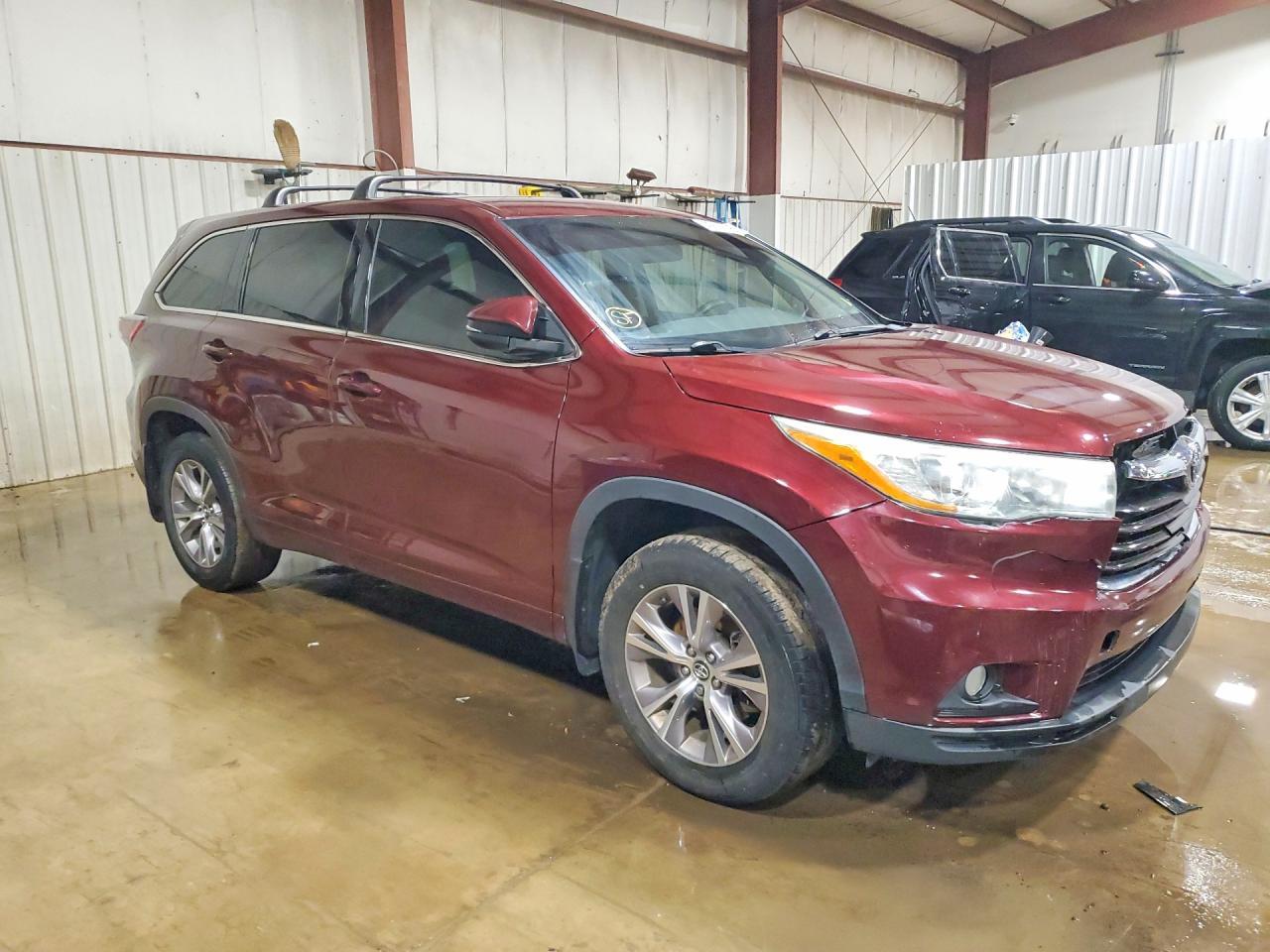 2016 TOYOTA HIGHLANDER