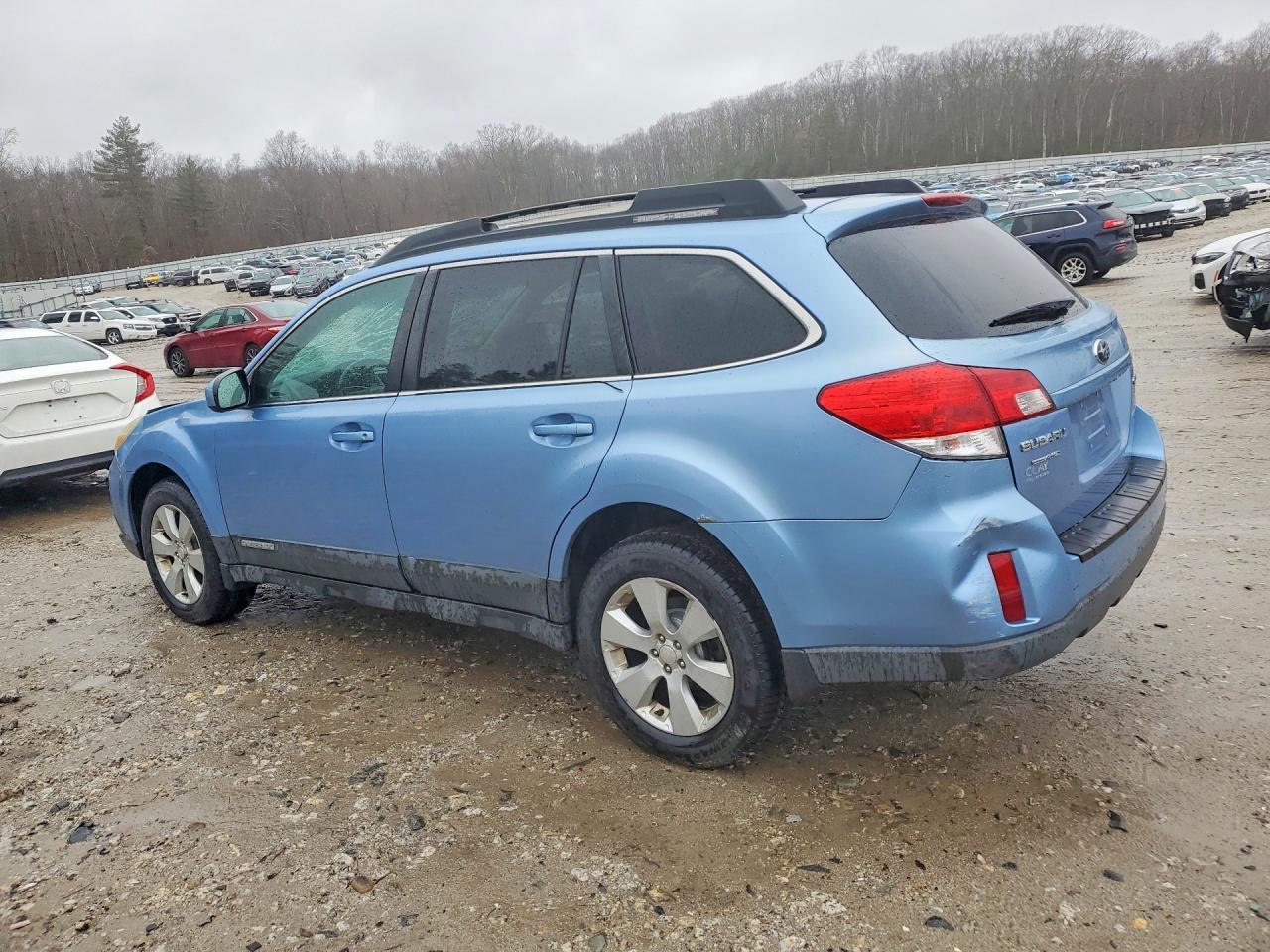 2010 SUBARU Outback