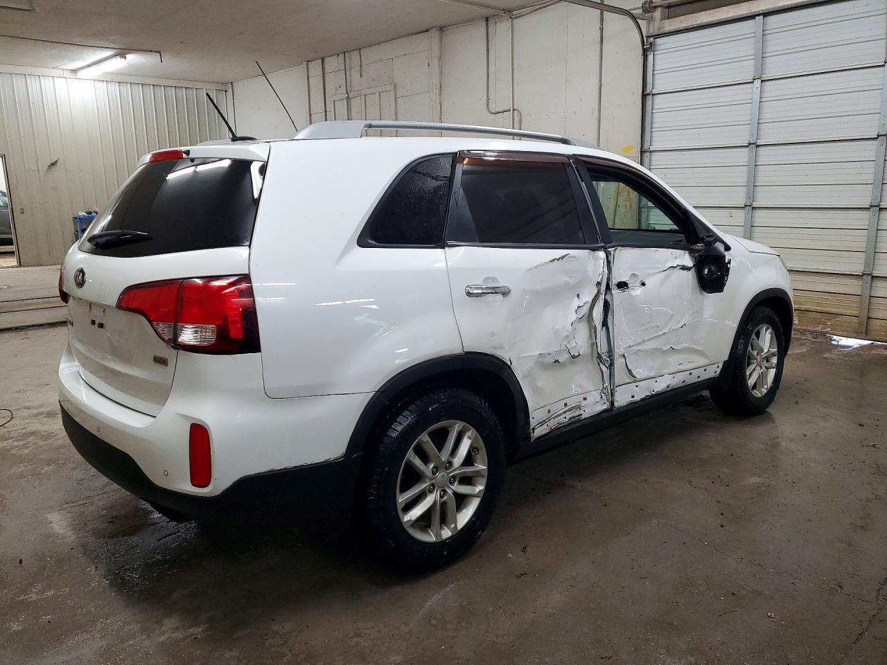 2015 KIA SORENTO