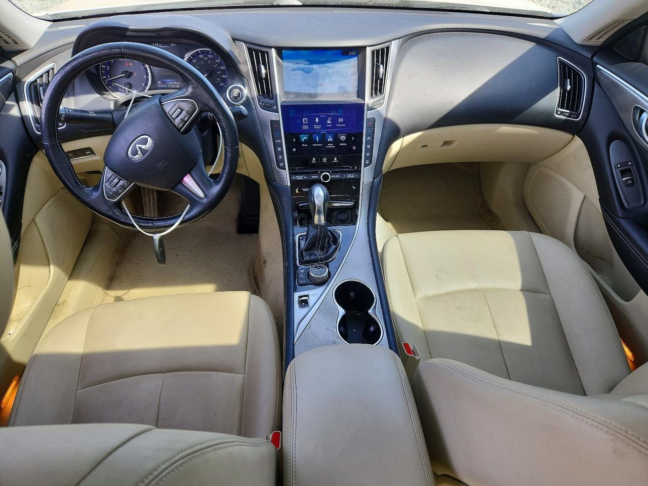 2015 INFINITI Q50