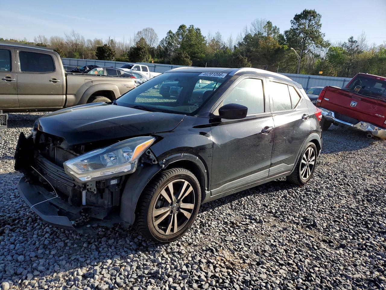 2019 NISSAN KICKS