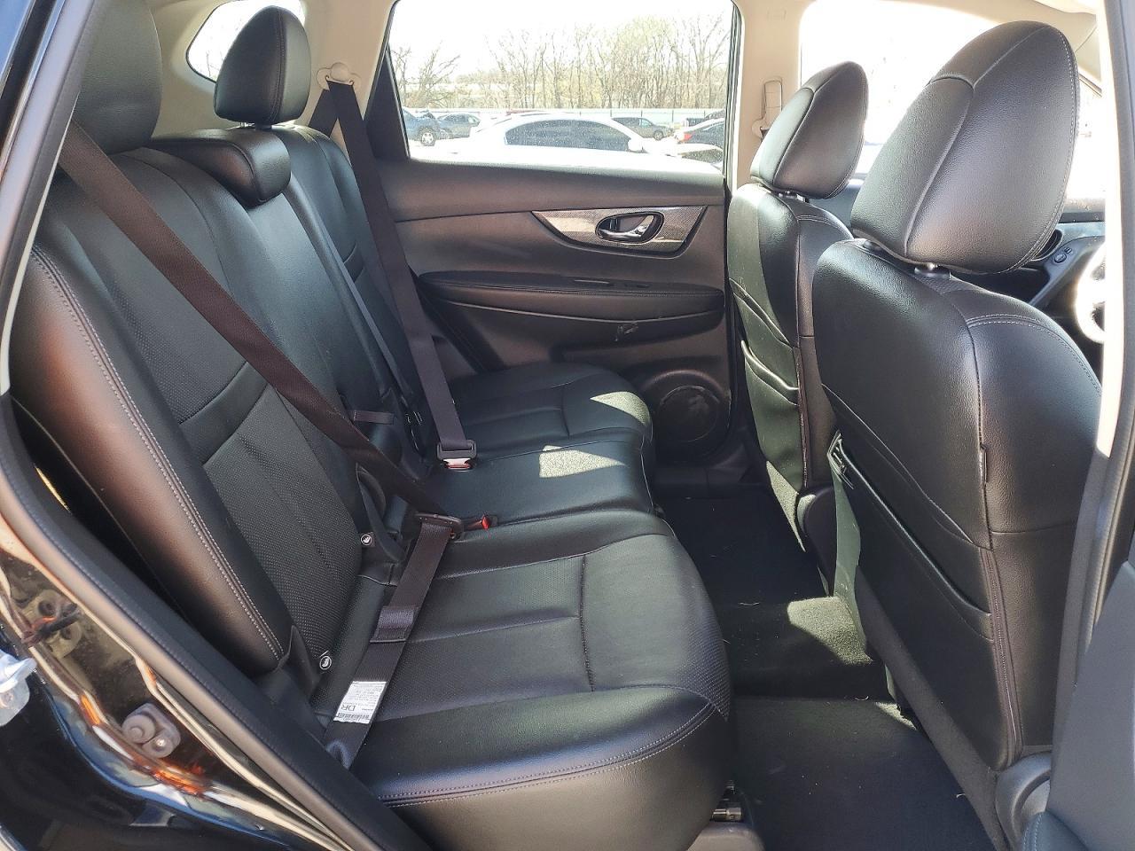 2016 NISSAN ROGUE
