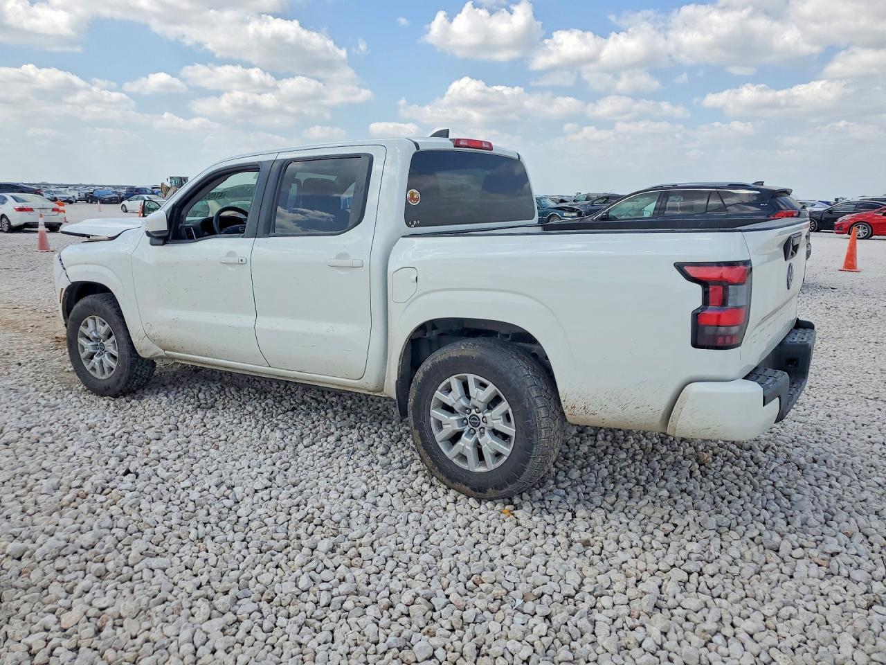 2022 NISSAN Frontier