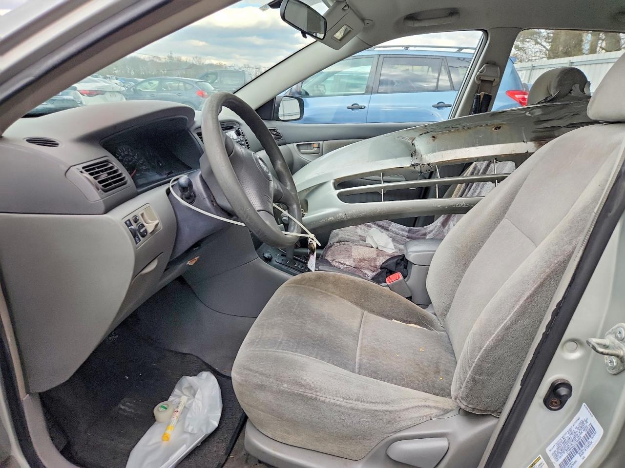 2004 TOYOTA COROLLA