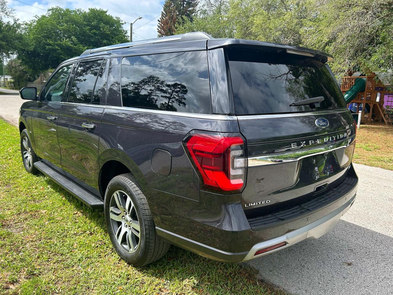 2024 FORD Expedition