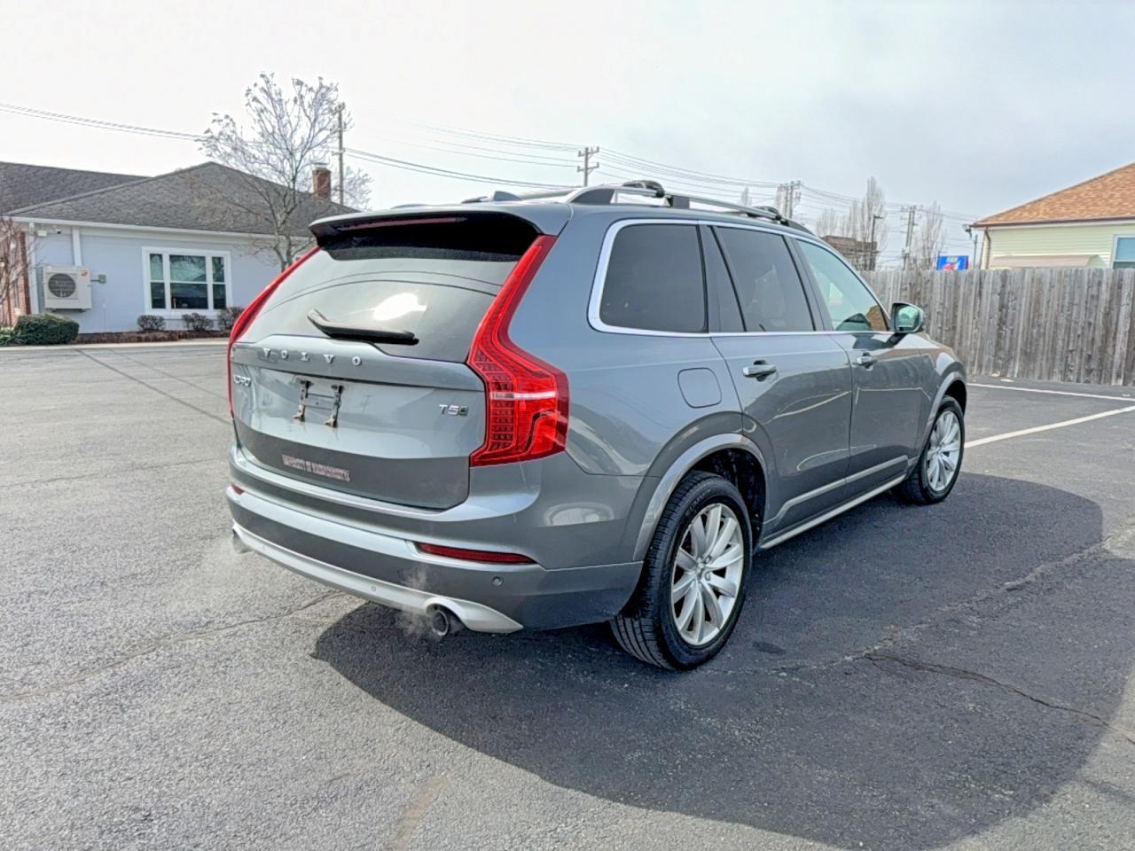 2019 VOLVO XC90