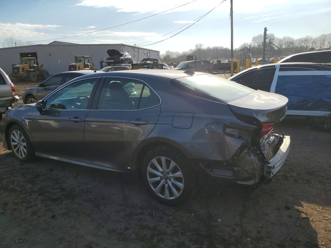 2019 TOYOTA CAMRY