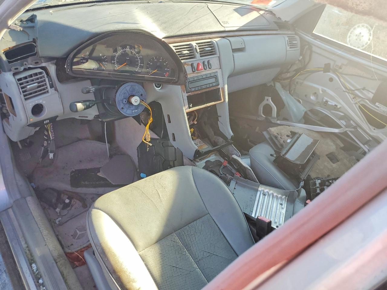 1999 MERCEDES-BENZ E-Class