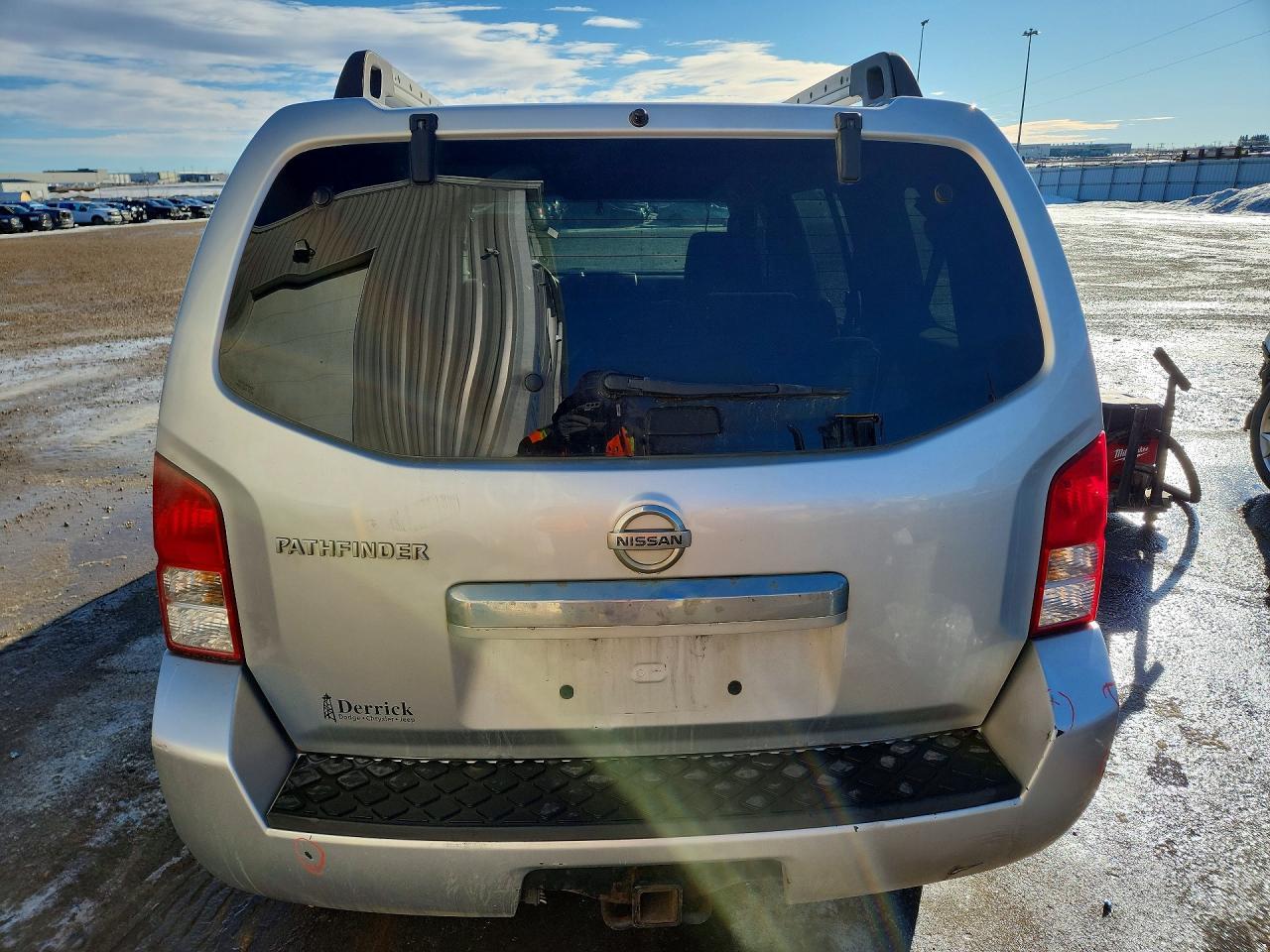 2010 NISSAN PATHFINDER