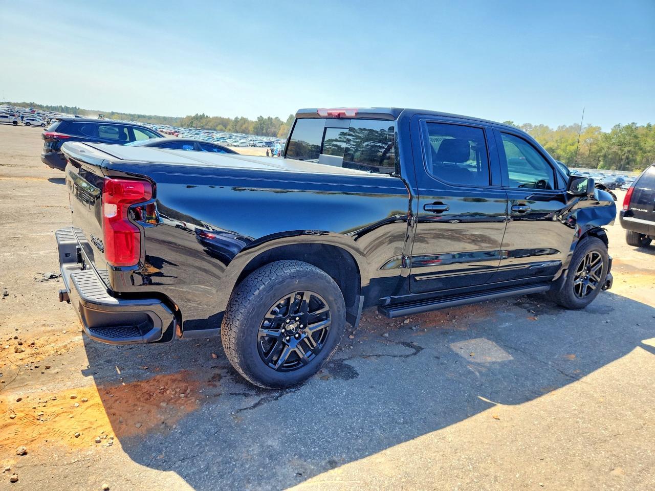 2025 CHEVROLET Silverado