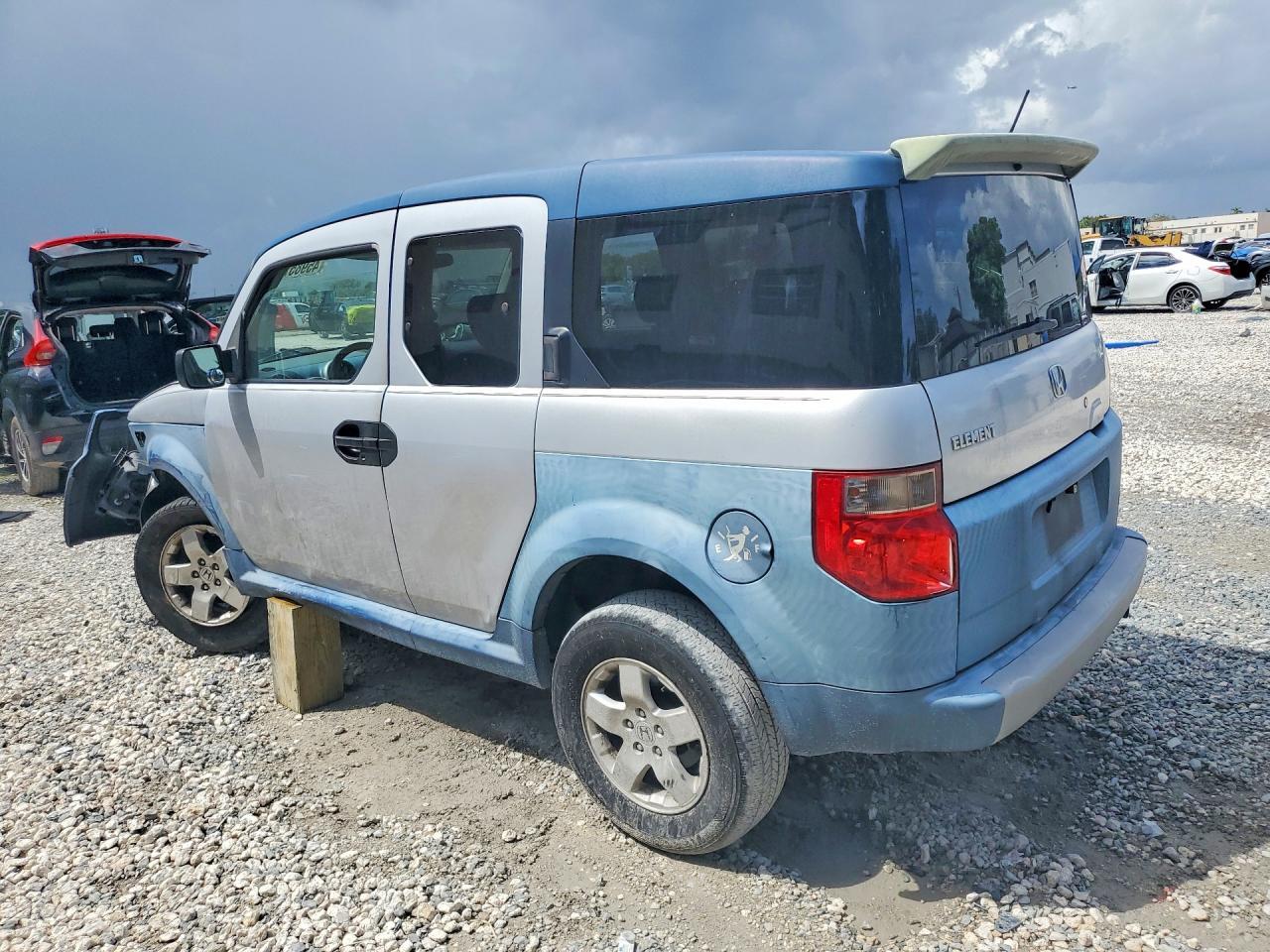 2005 HONDA Element