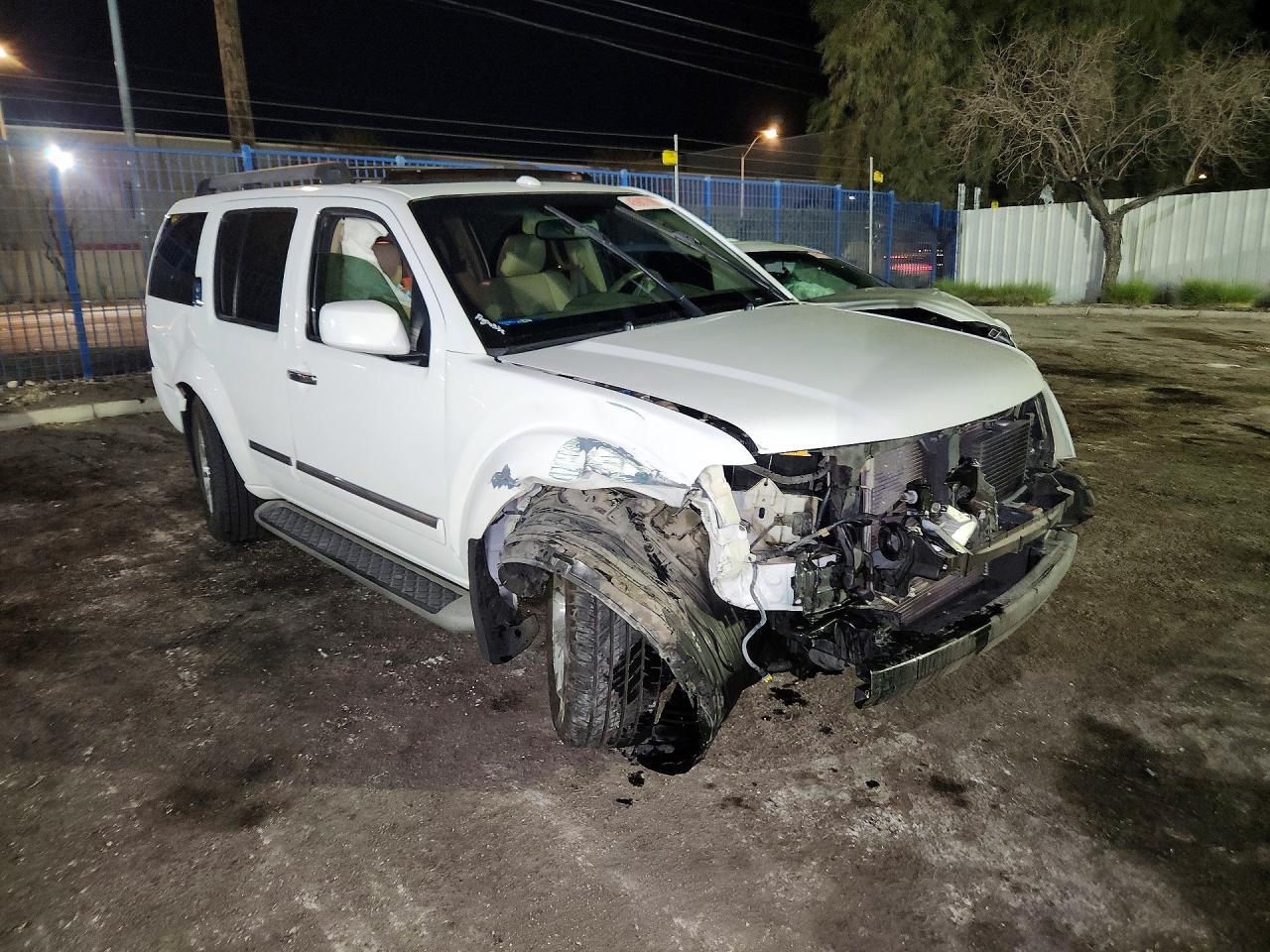 2012 NISSAN PATHFINDER