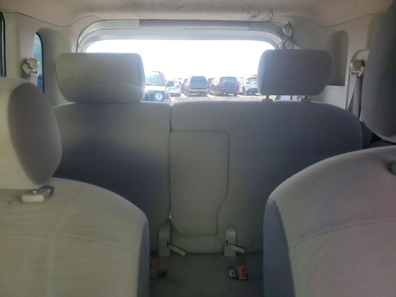 2011 NISSAN CUBE